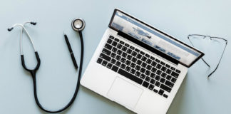 Médicos, enfermeras y periodistas, entre el caviar y el sopicaldo