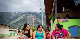 Mujeres supervivientes del conflicto colombiano protagonizan la XXV edición del Festival Stripart de Barcelona