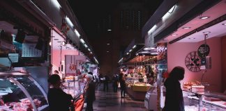 ¿Qué sería de un mercado sin vida? Entrada Mercat de Sants