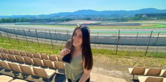 «Desde pequeña me fijé en los reporteros de MotoGP y les decía a mis padres que quería ser como ellos» Queralt Uceda en el Circuito de Montmeló.