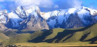 Pròxima parada: Kirguizstan Fotografia amb la qual Tahina Can presenta el nou destí: Kirguizstan