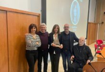 Ana Blanco guanya el Premi Ítaca 2024 Ana Blanco, acompanyada de grans professionals, amb el Premi Ítaca 2024. (Font: Pròpia)