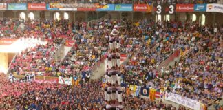 Tocant el cel: més de tres segles d’història dels castells de Catalunya Concurs de Castells de Tarragona (@calafellvalo / flickr)