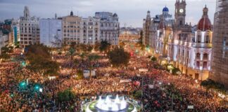 Mazón en el punt de mira un any després de la dana