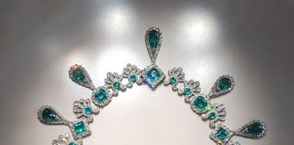 El robatori de joies al Louvre de París: quan la realitat supera la ficció