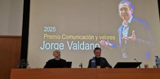 Jorge Valdano recibe el premio Comunicación y valores 2025
